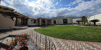 /international/ec/house-near-la-mirage-spacious-and-secure-4-bedroom-home-negotiable-price-cotacachi-imbabura-province-310106858984/