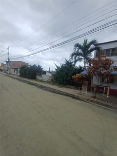 /international/ec/las-tuna-lot-close-to-beach-amazing-opportunity-las-tunas-manabi-province-310098285782/