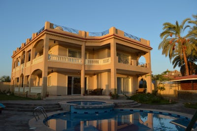 /international/eg/jg2g-46h-west-al-toud-luxor-luxor-governorate-1350708-egypt-luxor-luxor-310101203566/
