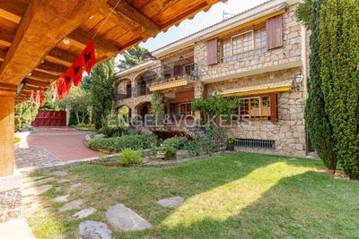 /international/es/becerril-de-la-sierra-madrid-310100644822/