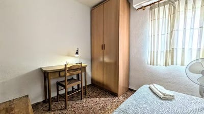 /international/es/calle-del-veinticinco-de-abril-moncada-valencian-community-310098811684/