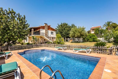 /international/es/roda-de-bara-catalonia-310100642547/