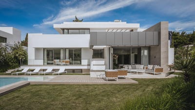 /international/es/estepona-andalusia-310108324549/