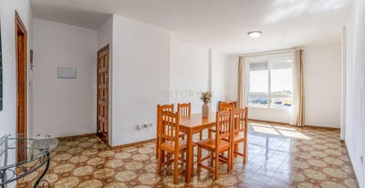 /international/es/santa-cruz-de-tenerife-canary-islands-310098103837/