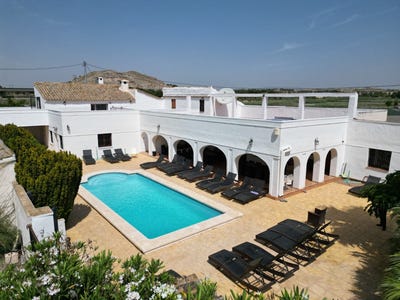 /international/es/villena-a-villena-valencian-community-310108921383/