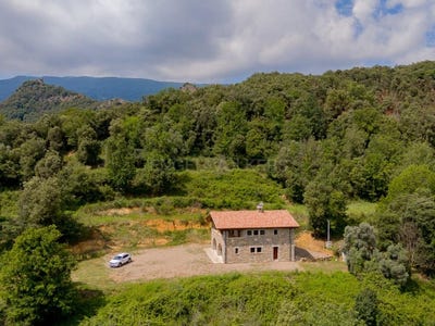 /international/es/les-planes-d-hostoles-catalonia-120094532648/