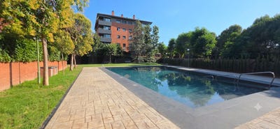 /international/es/carrer-de-ramon-muntaner-sant-cugat-del-valles-catalonia-310109357610/
