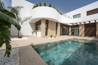 /international/es/las-heredades-a-almoradi-valencian-community-310108699844/