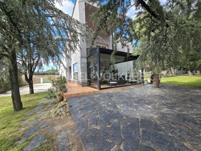 /international/es/valdemorillo-madrid-310098316406/