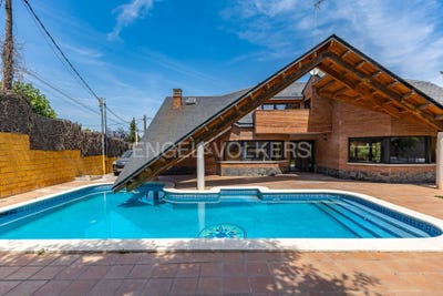 /international/es/corbera-de-llobregat-catalonia-310100646105/