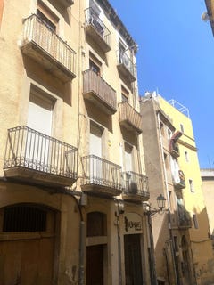 /international/es/carrer-d-en-salinas-tarragona-catalonia-310108778466/