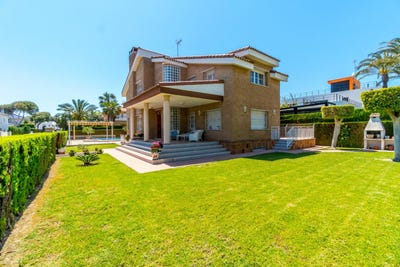 /international/es/torrevieja-valencian-community-310101495712/?lang=en