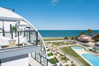 /international/es/22-partida-platja-almadrava-carrer-1-d-denia-valencian-community-310108645008/