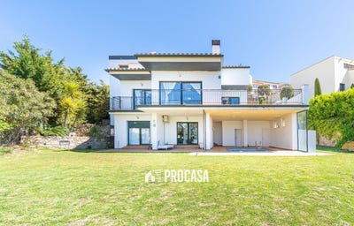 /international/es/palau-saverdera-catalonia-310107599447/