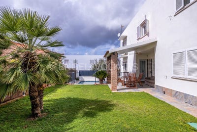 /international/es/espartinas-andalusia-310100643520/