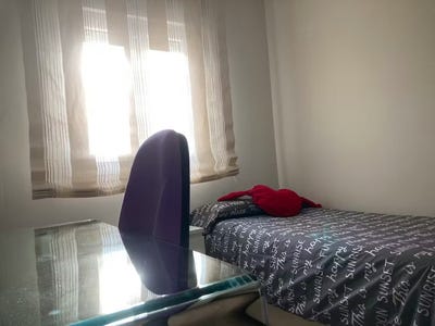 /international/es/calle-de-antigona-malaga-andalusia-310093835362/