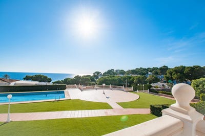 /international/es/moraira-valencian-community-310109972916/