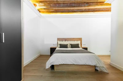 /international/es/carrer-d-arago-barcelona-catalonia-310095941065/