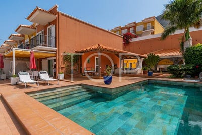 /international/es/adeje-canary-islands-310101176112/?lang=en