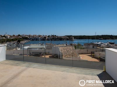 /international/es/carrer-de-la-marina-83-07670-portocolom-illes-balears-spain-portocolom-balearic-islands-310108776582/