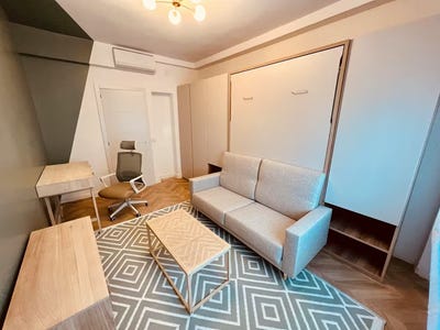 /international/es/plaza-de-carmona-madrid-madrid-310093826937/