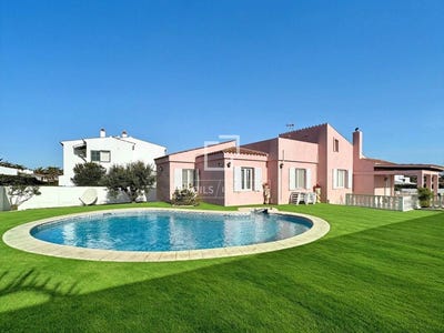 /international/es/es-castell-balearic-islands-310105763271/