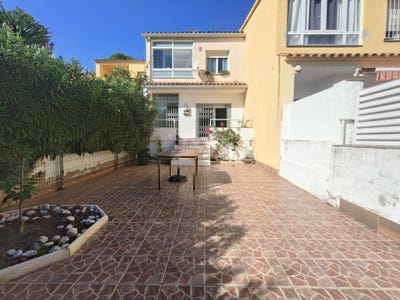 /international/es/carrer-de-la-farigola-vandellos-i-l-hospitalet-de-l-infant-catalonia-310103176922/