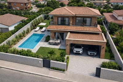 /international/es/carrer-de-neptu-portimao-catalonia-310108700083/