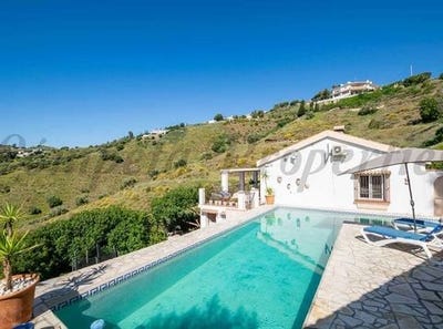 /international/es/competa-andalusia-310099286865/