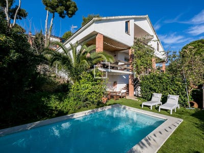 /international/es/castelldefels-catalonia-310105689073/
