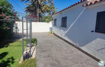 /international/es/empuriabrava-catalonia-310120076325/