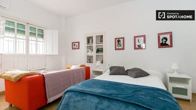 /international/es/granada-andalusia-120073661885/
