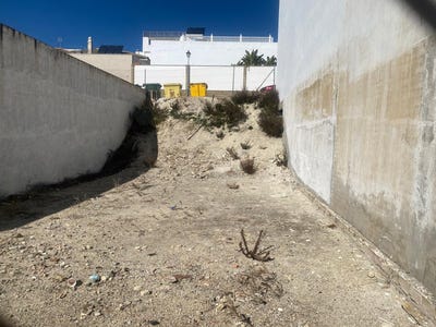 /international/es/calle-rafael-alberti-trebujena-andalusia-310109220218/