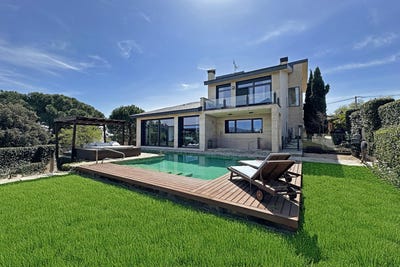 /international/es/galapagar-madrid-310100641627/