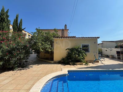/international/es/pj-francoli-castello-d-empuries-catalonia-310108214370/