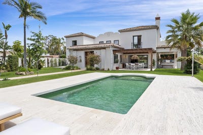 /international/es/estepona-andalusia-310108972897/