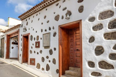 /international/es/calle-la-real-20-santiago-del-teide-canary-islands-310094335026/