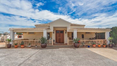 /international/es/heredades-valencian-community-310108619116/