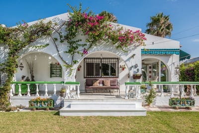 /international/es/av-espana-124-29680-estepona-malaga-spain-estepona-andalusia-310101161464/?lang=zh-cn