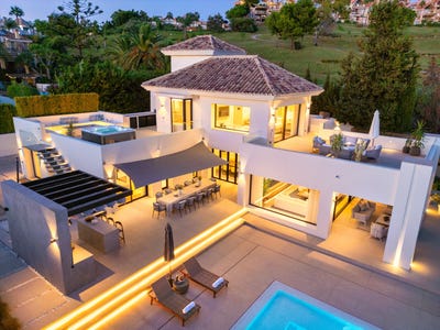 /international/es/plaza-de-la-victoria-1-marbella-andalusia-310109077636/?lang=it