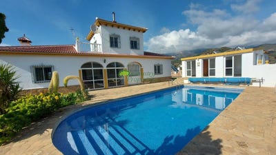 /international/es/canillas-de-aceituno-andalusia-310106944514/