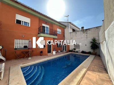 /international/es/xativa-valencian-community-310119406776/