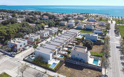 /international/es/cambrils-carrer-mestral-tarragona-catalonia-310096517173/