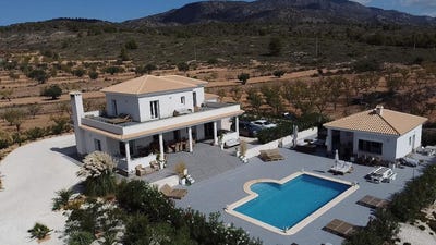 /international/es/pinoso-valencian-community-310108925440/