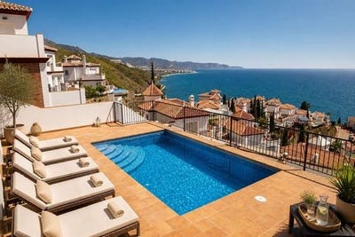 /international/es/nerja-andalusia-310108187662/