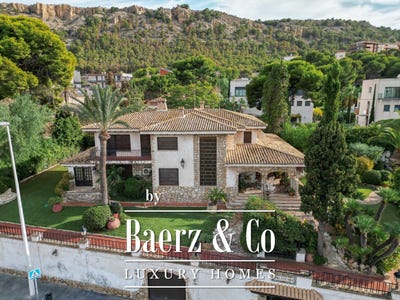 /international/es/9-placa-de-los-luceros-alicante-valencian-community-310097209461/