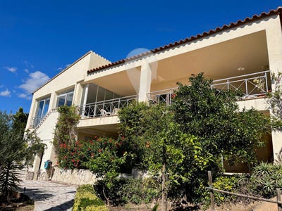 /international/es/palau-saverdera-catalonia-310106460176/