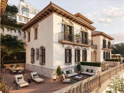 /international/es/paseo-salvador-rueda-malaga-andalusia-310109148345/