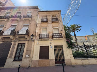 /international/es/novelda-valencian-community-310106994391/