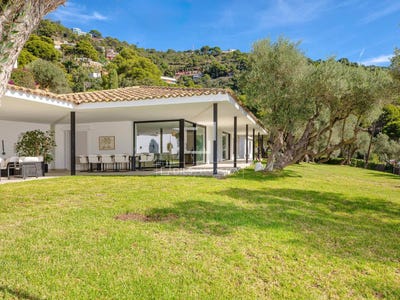 /international/es/begur-catalonia-310103062085/
